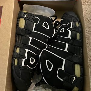 2006 Nike Air Uptempo size 5.5Y (7 womens)
